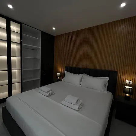 Rajli's アパート *